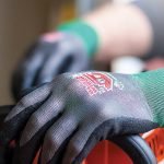 How to Choose the Right Safety Gloves for Woodworking: Expert Tips