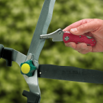 How to Sharpen Garden Knives: Expert Tips for a Razor Edge